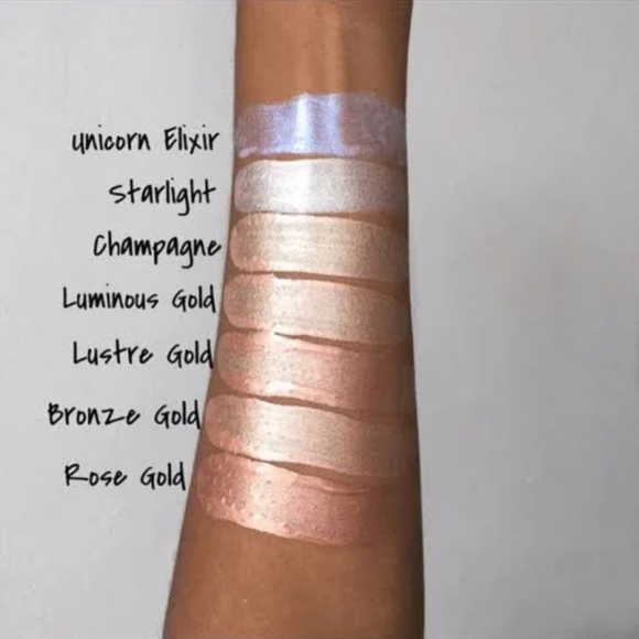 New makeup revolution liquid highlighter Champagne - Picture 5 of 5